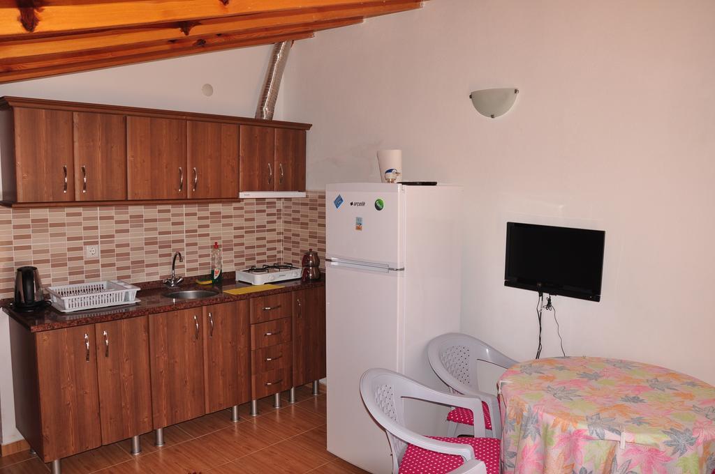 داتْشا Apartment Iskandil الغرفة الصورة